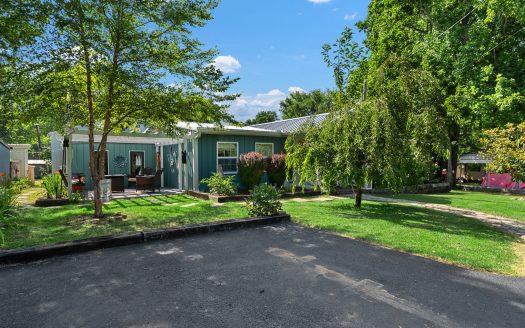 377 Lakeway Drive